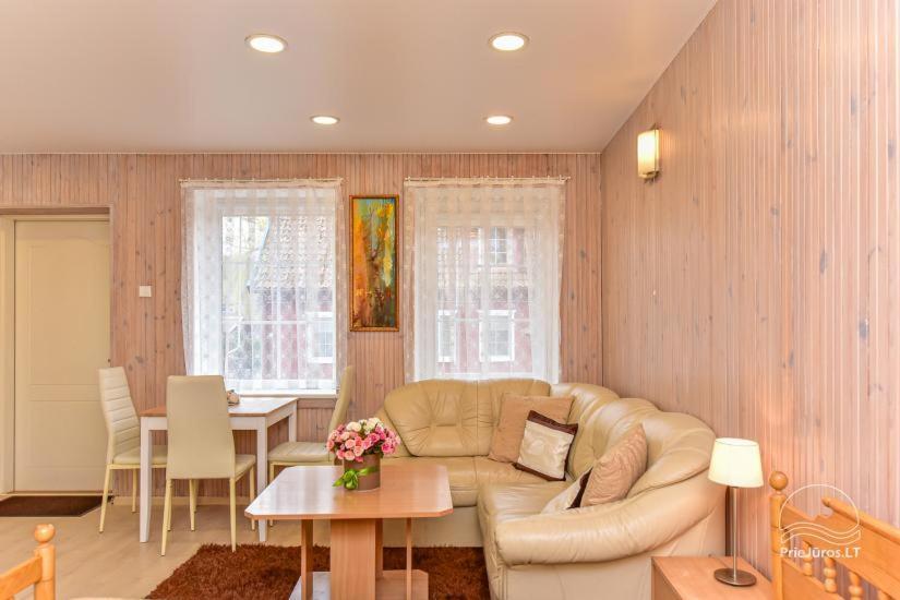 Nida Guesthouse At Loreta 外观 照片