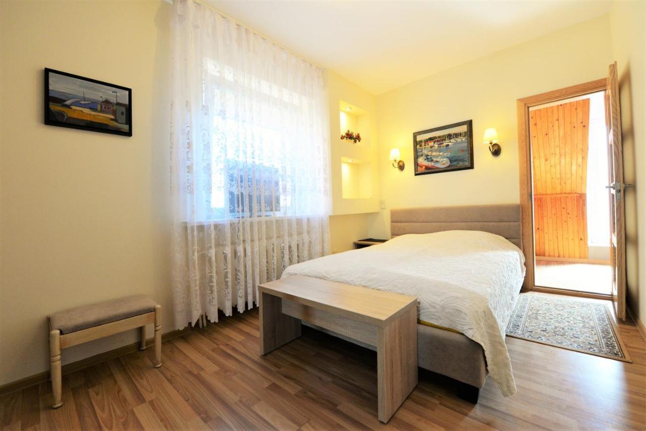 Nida Guesthouse At Loreta 外观 照片